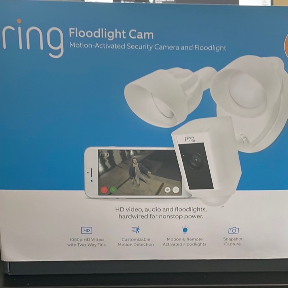 ⛔️SOLD ⛔️Ring Security Outdoors Camera Floodlight Cam